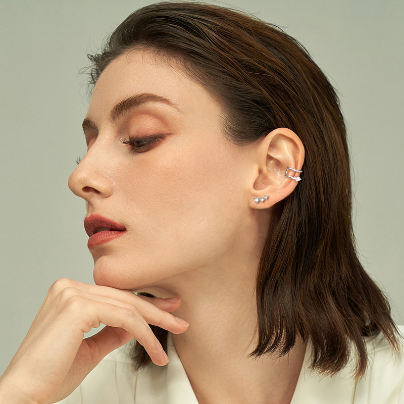 IOGOU Orecchini a polsino per  - Women'S Emo Accessories recensione e prezzo